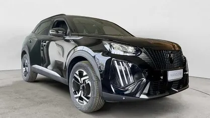 Usata 2025 Peugeot 2008 Allure SUV | 23.100 € (Buon prezzo)