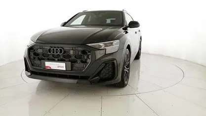 Nero Nuova 2025 Audi Q8 S-Line SUV | 101.950 € (Molto cara)