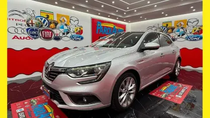 Usata Renault Mégane IV 110 CV (80 kW) 2017 Grigio Berlina
