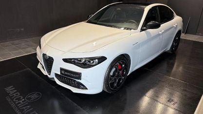 Nuova Alfa Romeo Giulia Veloce 210 CV (154 kW) 2025 Bianco Berlina