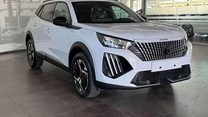 Bianco Usata 2025 Peugeot 2008 Allure SUV | 18.390 € (Buon prezzo)