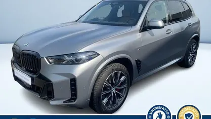 Grigio opaco Usata 2024 BMW X5 M Sport SUV | 62.400 € (Super prezzo)