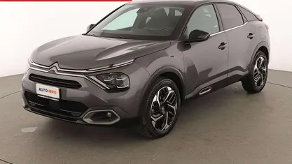 Begagnad Citroën C4 Shine 110 HK (80 kW) 2022 Grå SUV