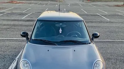 Usata Mini Cooper 75 CV (55 kW) 2009 Gray Utilitaria