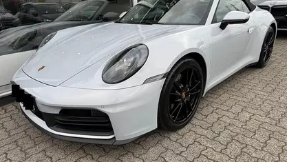 Usata Porsche 911 Carrera Cabriolet Chrono 394 CV (289 kW) 2025 Cabrio
