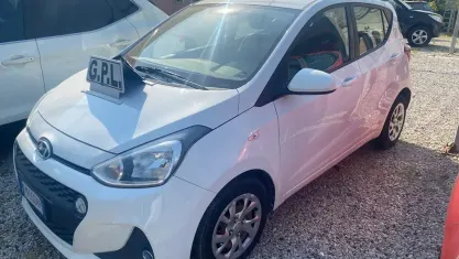 Usata Hyundai i10 69 CV (50 kW) 2017 Bianco Utilitaria