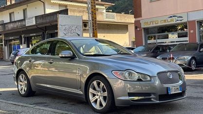 Usata Jaguar XF Premium Luxury 207 CV (152 kW) 2009 Argento Berlina