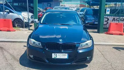 Usata BMW 318 143 CV (105 kW) 2009 Nero Berlina