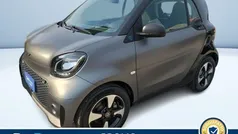 Grigio metallizzato Usata 2021 Smart ForTwo Electric Drive Passion Tre volumi | 15.500 € (Buon prezzo)