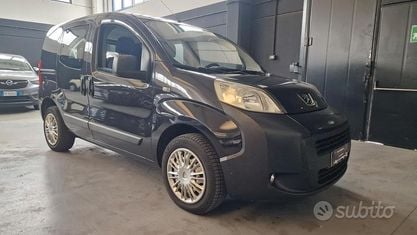 Usata Peugeot Bipper Outdoor 75 CV (55 kW) 2010 Nero Monovolume