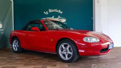 Usata Mazda MX5 140 CV (102 kW) 1998 Cabrio
