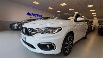 Usata Fiat Tipo Lounge 120 CV (88 kW) 2019 Bianco Berlina