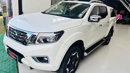 Usata Nissan Navara N-Guard 190 CV (139 kW) 2020 Bianco Pick-up