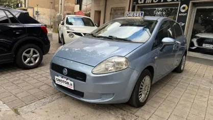 Usata Fiat Grande Punto Active 75 CV (55 kW) 2007 Blu Utilitaria