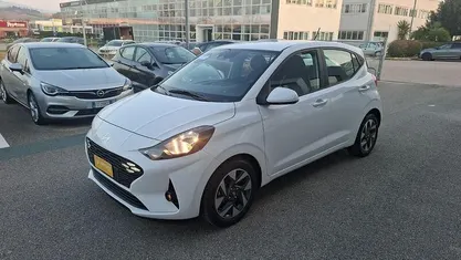 Usata Hyundai i10 63 CV (46 kW) 2025 Utilitaria