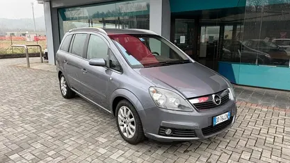 Usata Opel Zafira 119 CV (87 kW) 2006 Monovolume