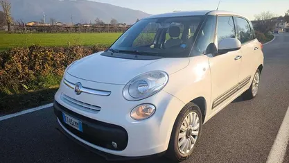 Bianco Usata 2013 Fiat 500L Lounge Monovolume | 6500 € (Buon prezzo)