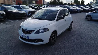 Bianco Usata 2024 Lancia Ypsilon S Due volumi | 14.600 € (Buon prezzo)