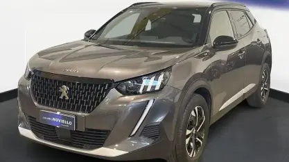 Usata Peugeot 2008 GT 131 CV (96 kW) 2023 Grigio SUV