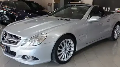 Usata Mercedes SL350 Chrome 315 CV (231 kW) 2008 Grigio Cabrio