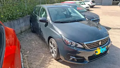 Usata Peugeot 308 Business-Line 131 CV (96 kW) 2020 Grigio Berlina