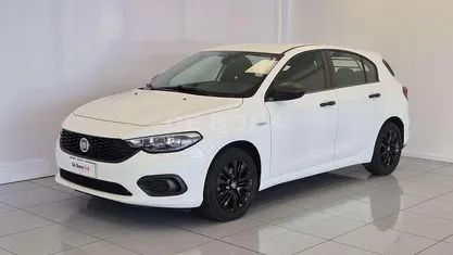 Bianco Usata 2020 Fiat Tipo Street Tre volumi | 10.400 € (Cara)