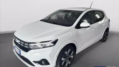 Usata 2024 Dacia Sandero Expression Due volumi | 13.900 € (Ottimo prezzo)