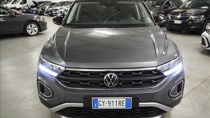 Gebraucht VW T-Roc Life 150 PS (110 kW) 2025 Grau SUV