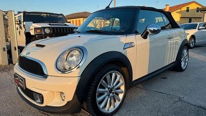 Usata Mini Cooper S Cabriolet 184 CV (135 kW) 2011 Beige Cabrio