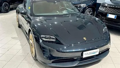 Usata Porsche Taycan Cross Turismo 139 kW (190 CV) 2022 Nero Berlina