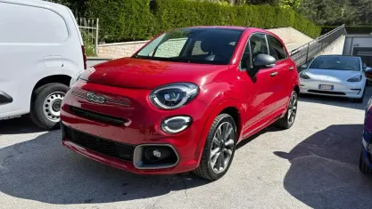 Usata Fiat 130 Sport 131 CV (96 kW) 2024 Rosso SUV
