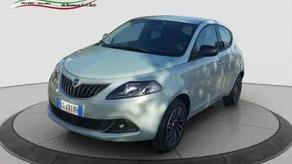 Usata Lancia Ypsilon 70 CV (51 kW) 2024 Utilitaria