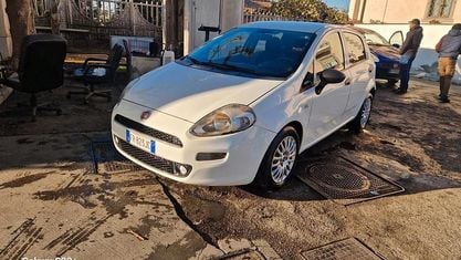Usata Fiat Punto Street 95 CV (69 kW) 2018 Bianco Utilitaria
