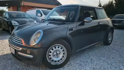 Usata Mini One D 88 CV (64 kW) 2005 Grigio Utilitaria