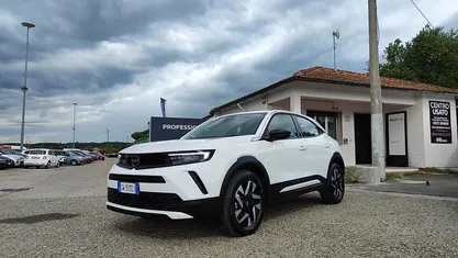 Usata Opel Mokka Edition 136 CV (100 kW) 2024 Bianco SUV