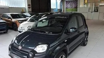 Verde Usata 2024 Fiat Panda Cross Cross Due volumi | 15.000 € (Buon prezzo)