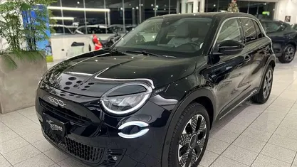 Usata Fiat 600 La Prima 101 CV (74 kW) 2025 Nero SUV
