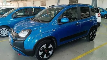 Blu/azzurro Usata 2024 Fiat Panda Due volumi | 13.000 € (Buon prezzo)