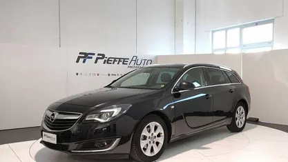 Usata Opel Insignia Cosmo 136 CV (100 kW) 2016 Nero Station wagon