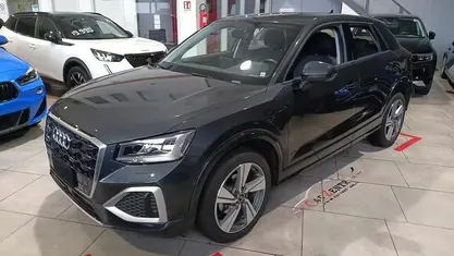 Usata Audi Q2 Admired 116 CV (85 kW) 2022 Grigio SUV