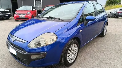 Usata Fiat Punto Evo Dynamic 90 CV (66 kW) 2010 Blu Utilitaria