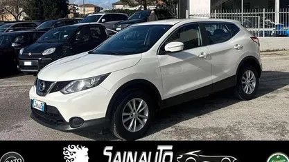 Bianco Usata 2014 Nissan Qashqai Tekna SUV | 8900 € (Ottimo prezzo)
