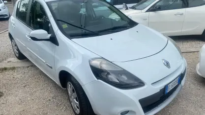 Usata Renault Clio IV Dynamique 75 CV (55 kW) 2012 Bianco Berlina