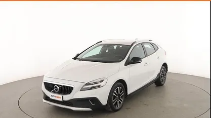Usata Volvo V40 CC Business Edition 120 CV (88 kW) 2018 Bianco Station wagon