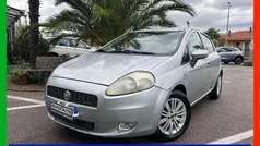 Grigio Usata 2006 Fiat Grande Punto Emotion Due volumi | 2300 € (Buon prezzo)