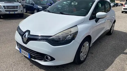 Begagnad Renault Clio IV 75 HK (55 kW) 2013 Vit Sedan