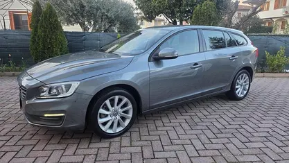 Usata Volvo V60 Summum 120 CV (88 kW) 2016 Station wagon
