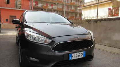 Usata Ford Focus Business Edition 120 CV (88 kW) 2017 Grigio Station wagon