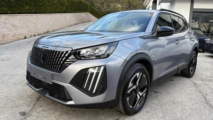 Usado Peugeot 2008 Allure 102 HP (75 kW) 2025 Cinzento SUV