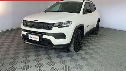 Usata Jeep Compass Night Eagle 131 CV (96 kW) 2023 Bianco SUV